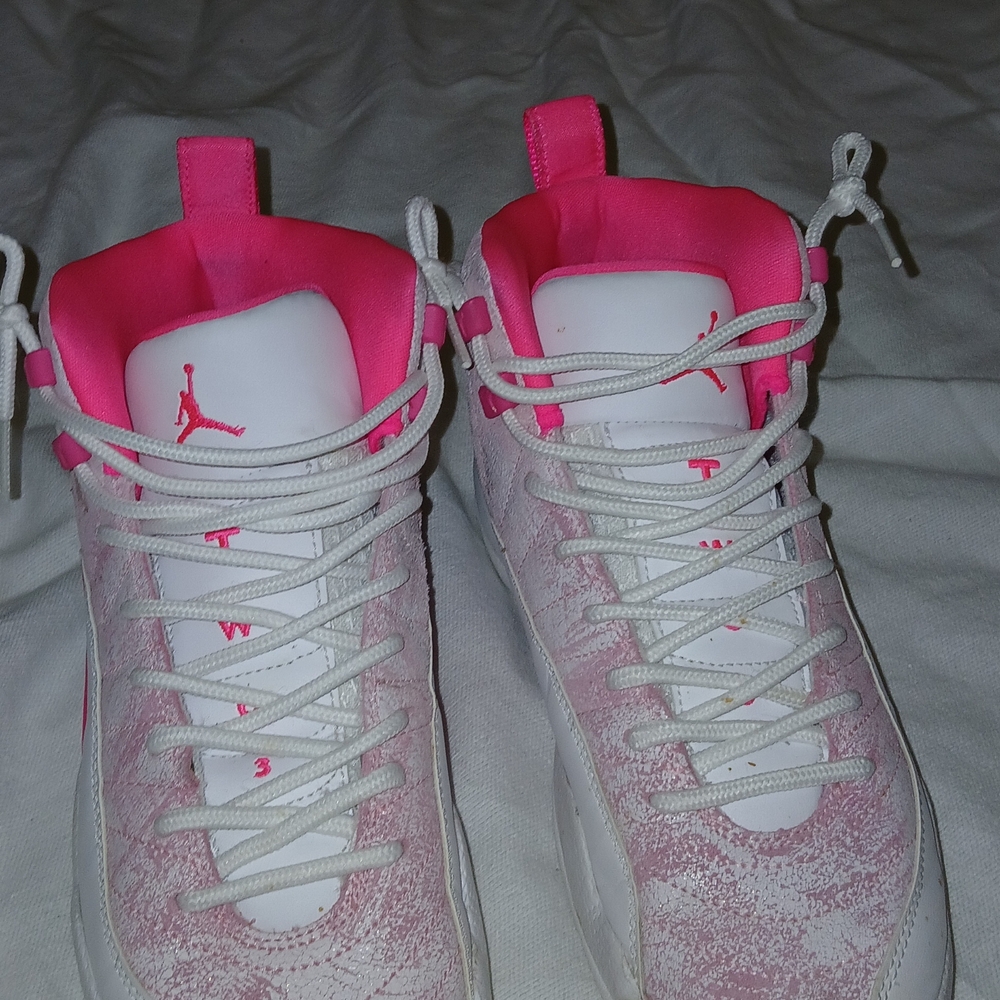 Jordan 12 Retro 'Arctic Punch' sneakers